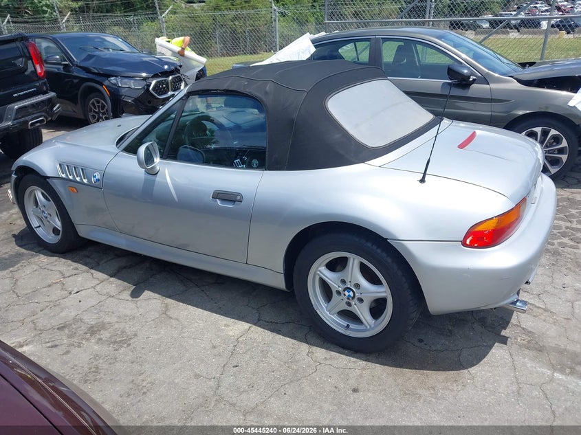 1998 BMW Z3 1.9 VIN: 4USCH7337WLD16715 Lot: 45445240