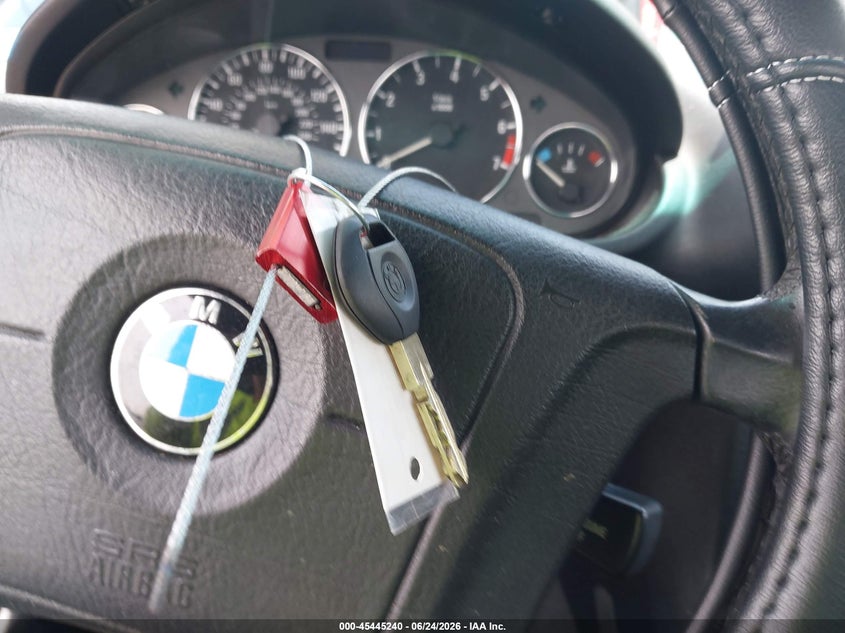 1998 BMW Z3 1.9 VIN: 4USCH7337WLD16715 Lot: 45445240