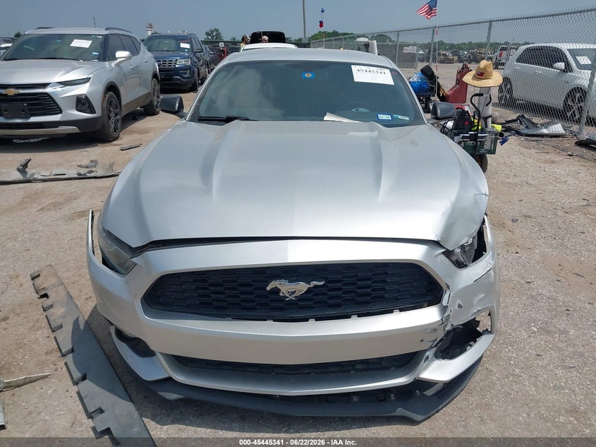 FORD MUSTANG - zdjęcie 12