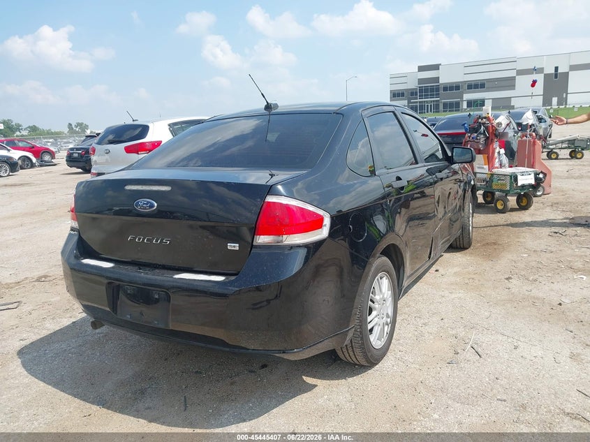 Vin: 1fahp3fn3bw194032, lot: 45943516, ford focus se 20114