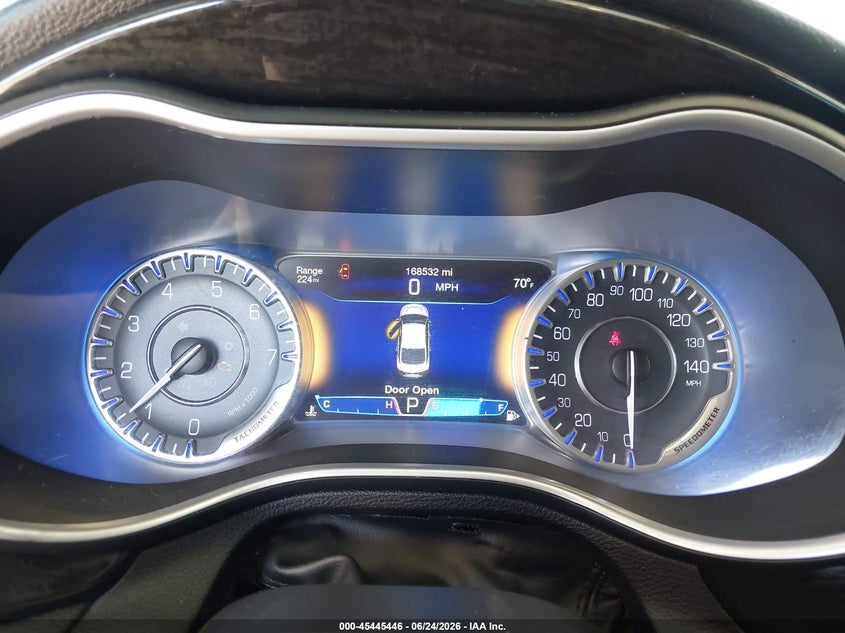 2015 CHRYSLER 200 auction photo 7