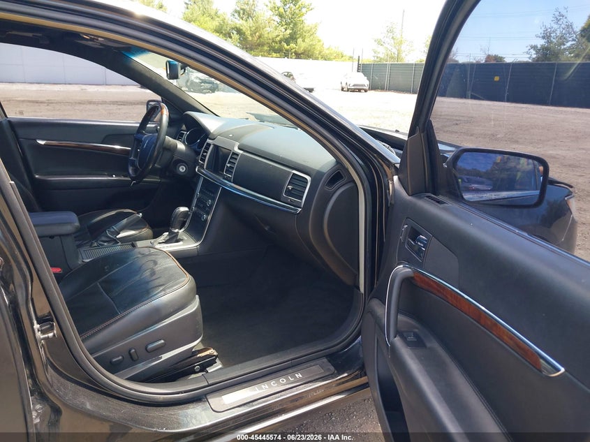 2012 LINCOLN MKZ auction photo 5