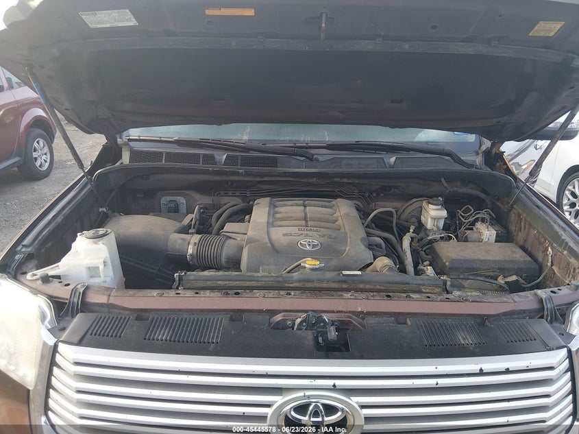 TOYOTA TUNDRA - zdjęcie 10