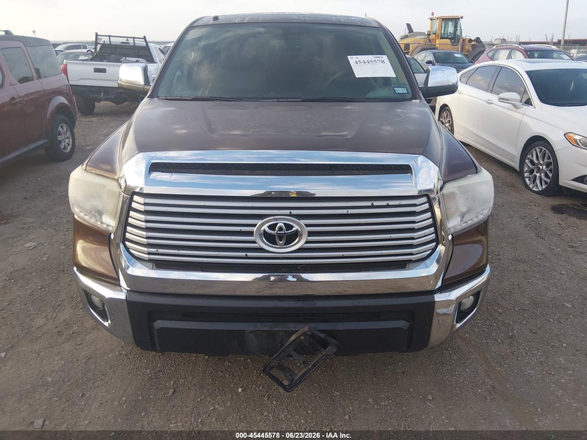 TOYOTA TUNDRA - zdjęcie 12