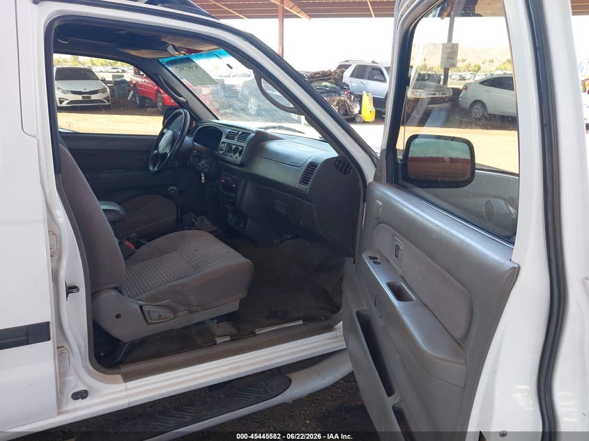 2000 NISSAN XTERRA auction photo 5