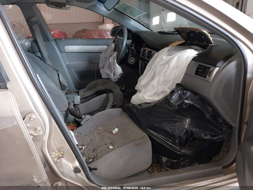 2007 SUZUKI FORENZA auction photo 5