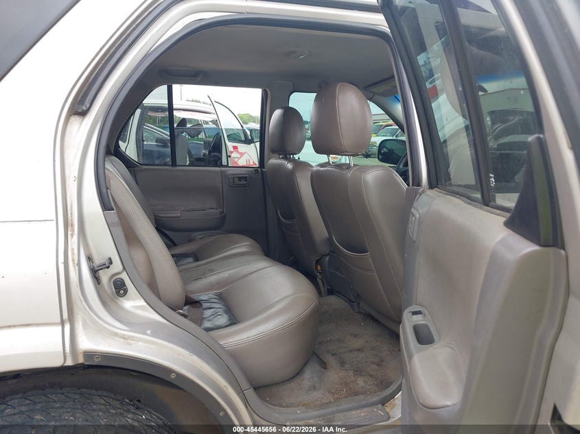 2004 ISUZU RODEO auction photo 8