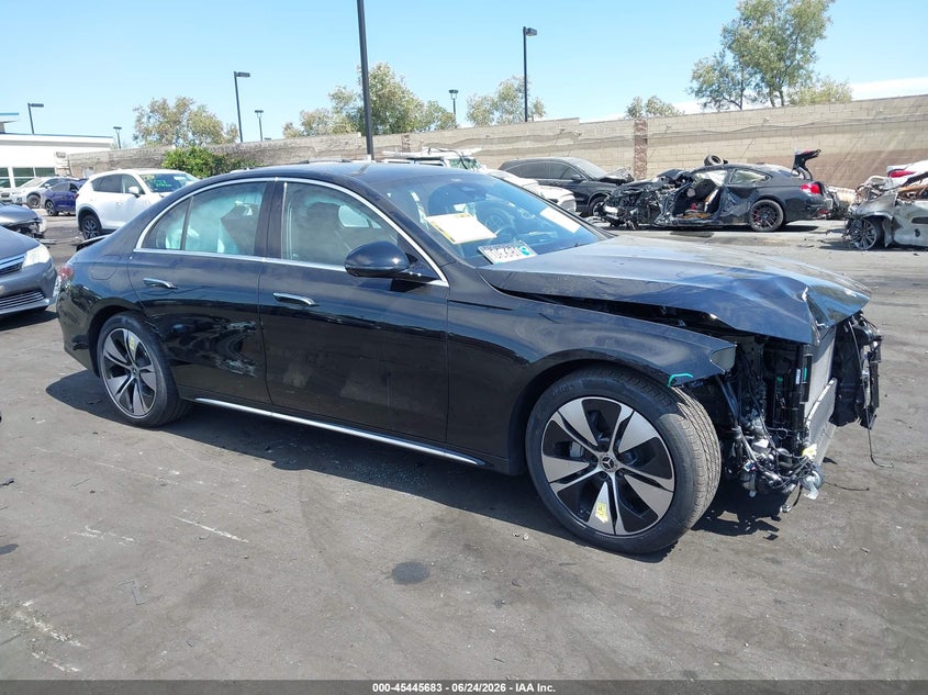 AtlanticExpress - Mercedes-Benz E-Class