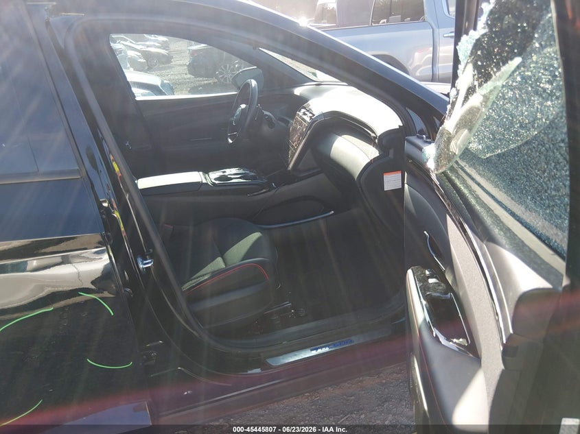 2024 HYUNDAI TUCSON HYBRID auction photo 5