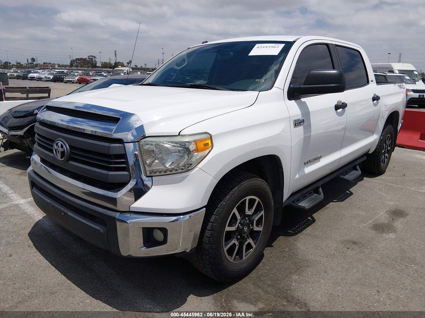 2014 TOYOTA TUNDRA auction photo 2