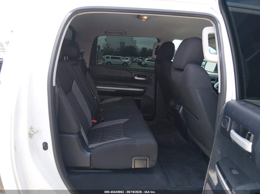 2014 TOYOTA TUNDRA auction photo 8