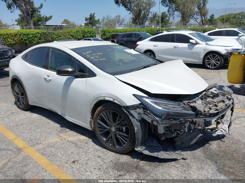 2023 TOYOTA PRIUS XLE