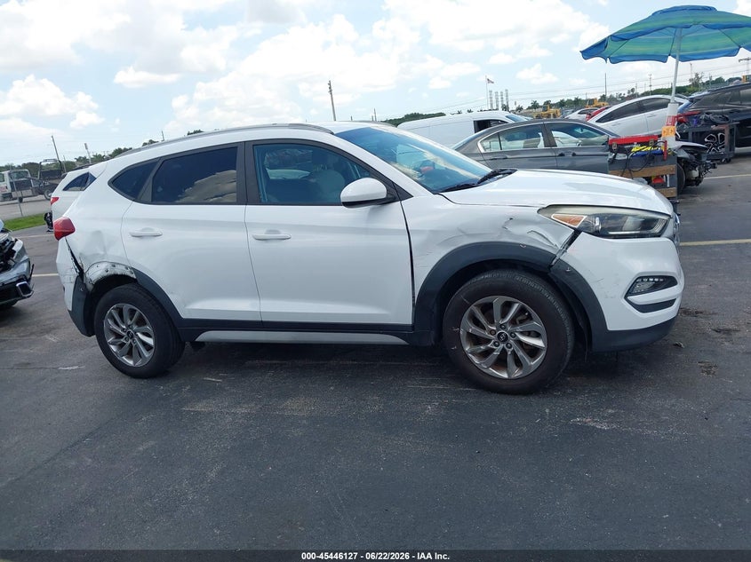Фото 13 - HYUNDAI TUCSON