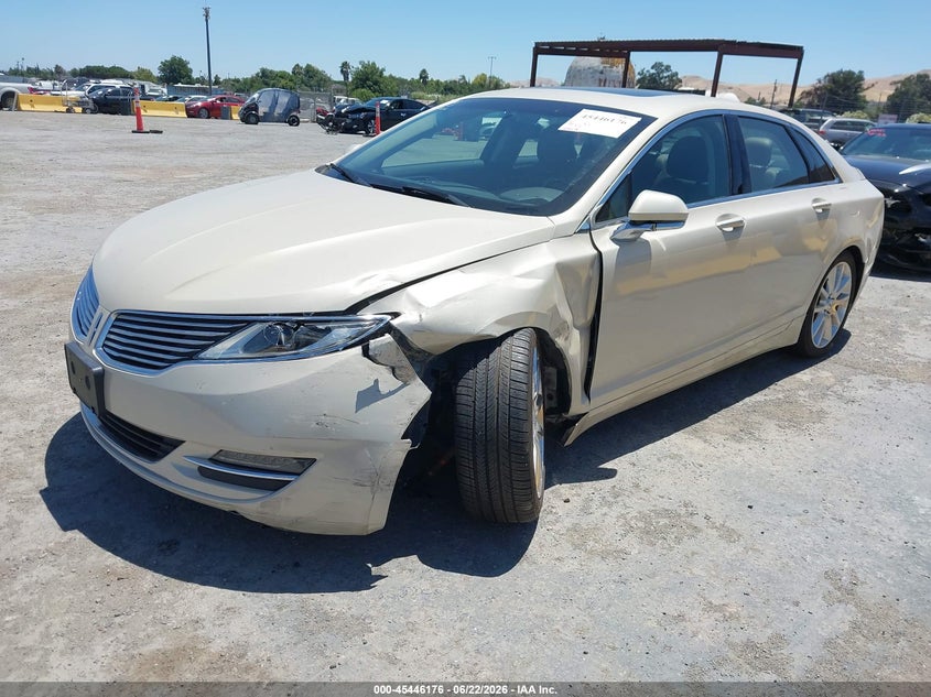2015 LINCOLN MKZ HYBRID auction photo 2