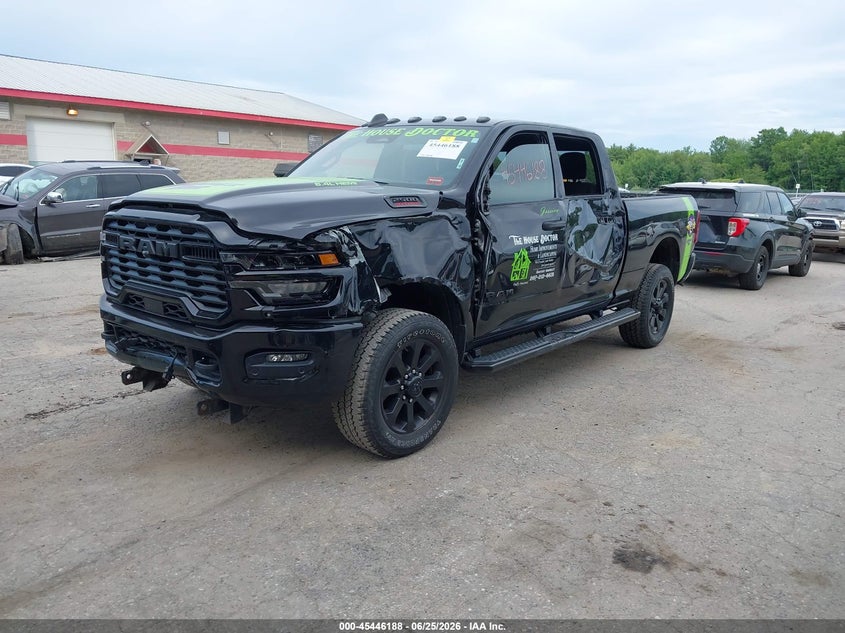 Vin: 3c6ur5dj8sg523392, lot: 45944297, ram 2500 big horn  4x4 6'4 box 20252