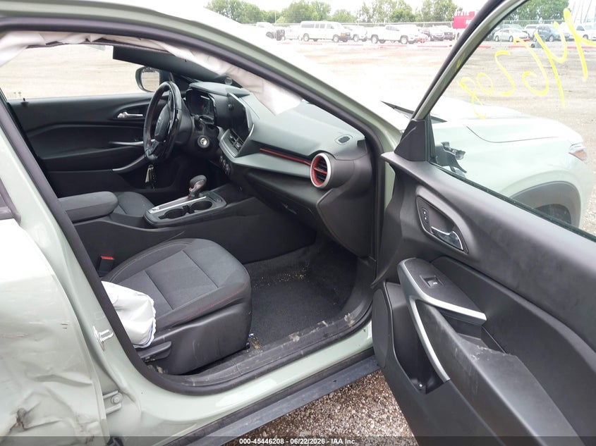 2024 CHEVROLET TRAX auction photo 5