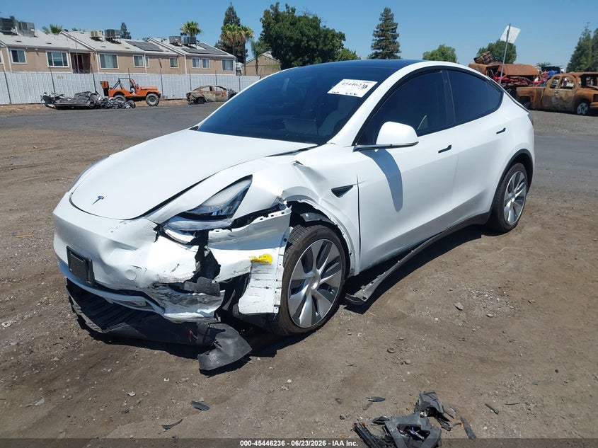 Vin: 5yjygdee0mf284876, lot: 45944345, tesla model y long range dual motor all-wheel drive 20212