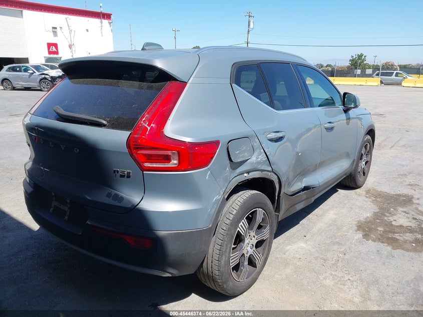 2022 Volvo Xc40 T5 Inscription VIN: YV4162UL2N2716927 Lot: 45446374