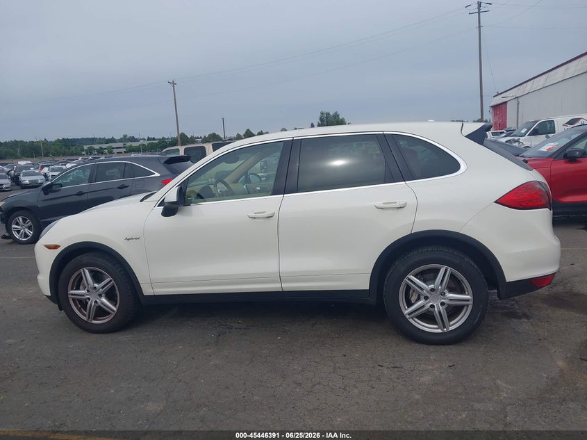 2011 Porsche Cayenne Hybrid S VIN: WP1AE2A27BLA91592 Lot: 45446391
