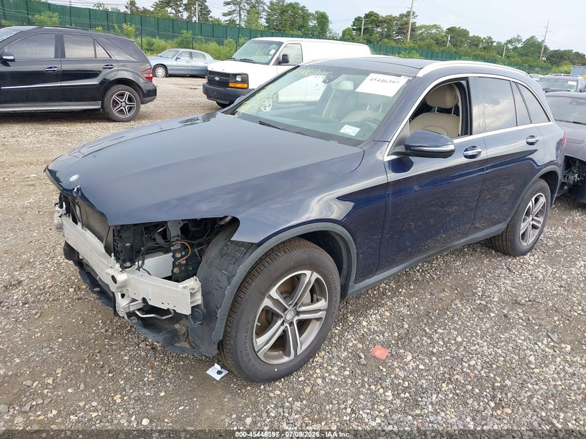 MERCEDES-BENZ GLC 300 - zdjęcie 2