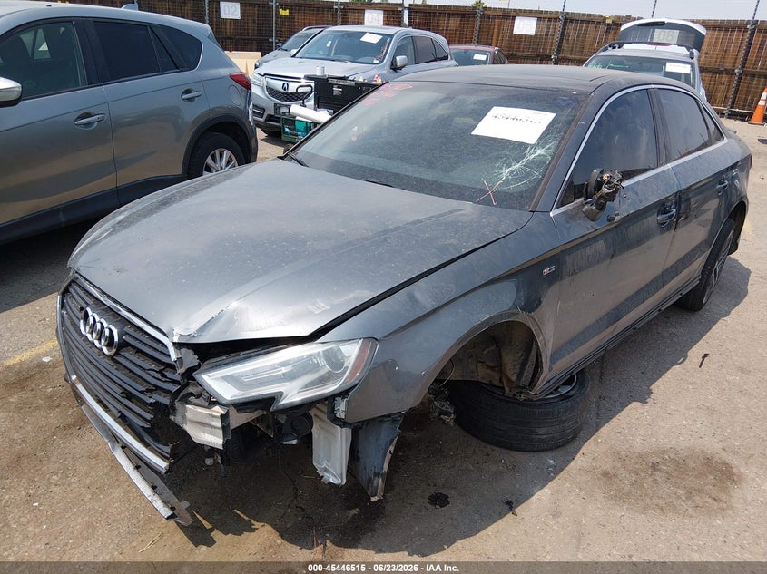 Vin: wauj8gff3j1025680, lot: 45944624, audi a3 2.0t premium/2.0t tech premium 20182