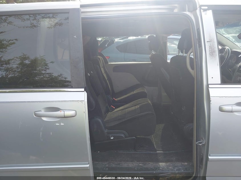 2012 DODGE GRAND CARAVAN auction photo 8