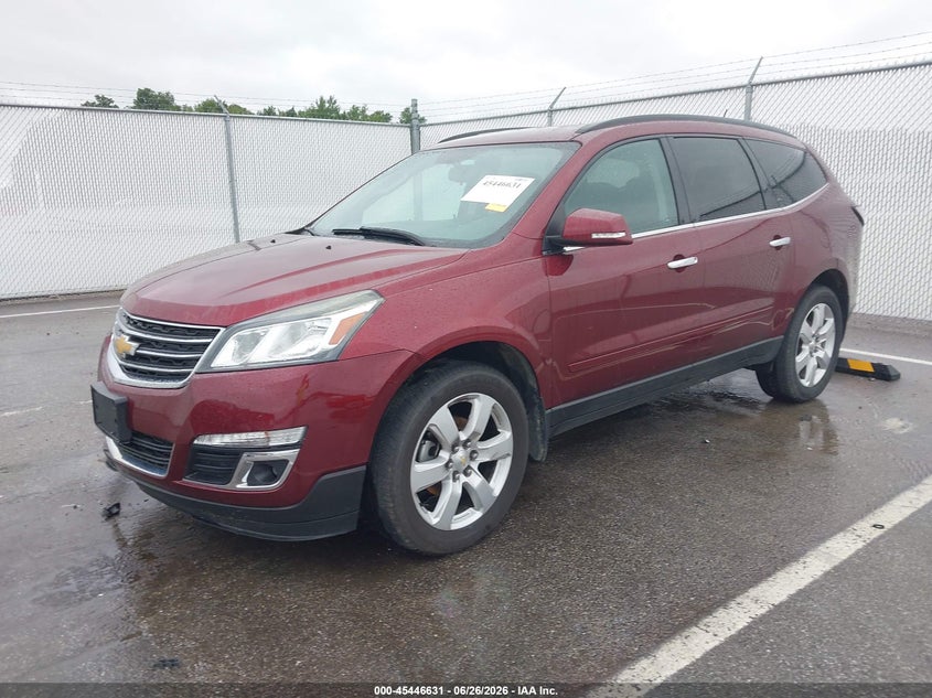 2017 CHEVROLET TRAVERSE auction photo 2