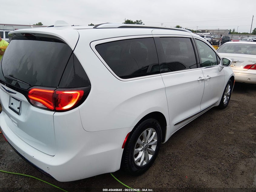 Vin: 2c4rc1bg3kr626018, lot: 45944757, chrysler pacifica touring l 20194