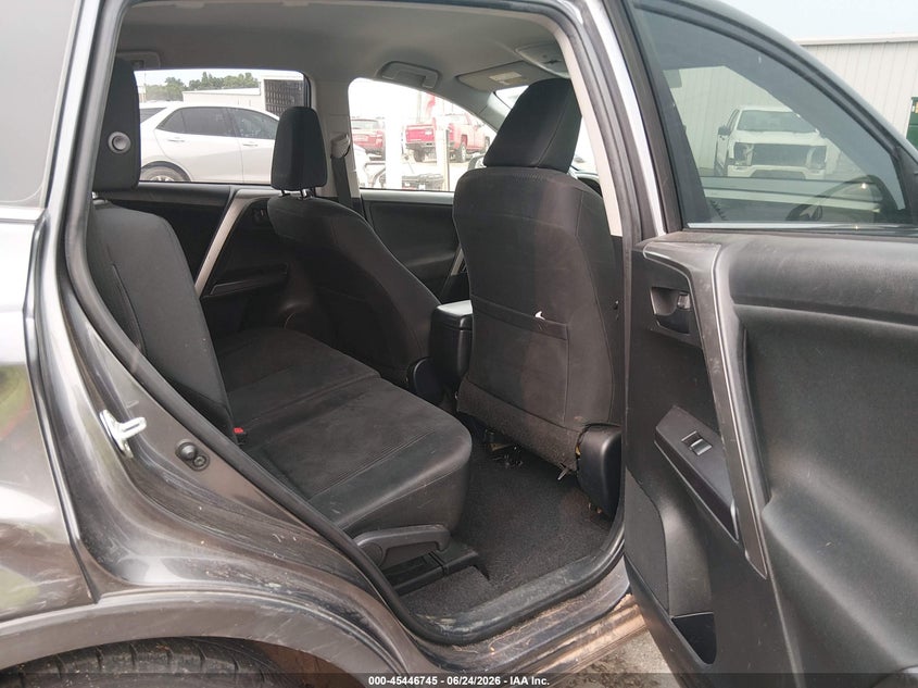 TOYOTA RAV4 - zdjęcie 8