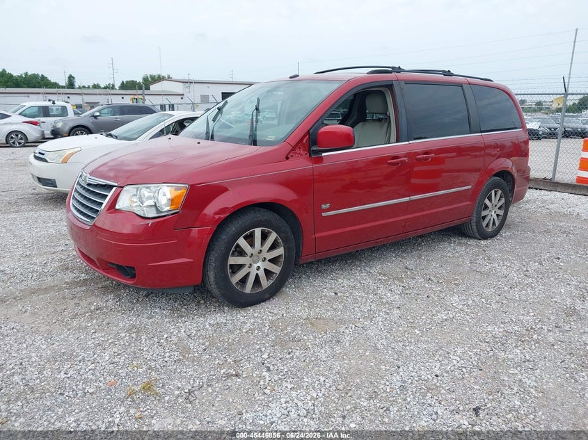 2009 CHRYSLER TOWN & COUNTRY auction photo 2