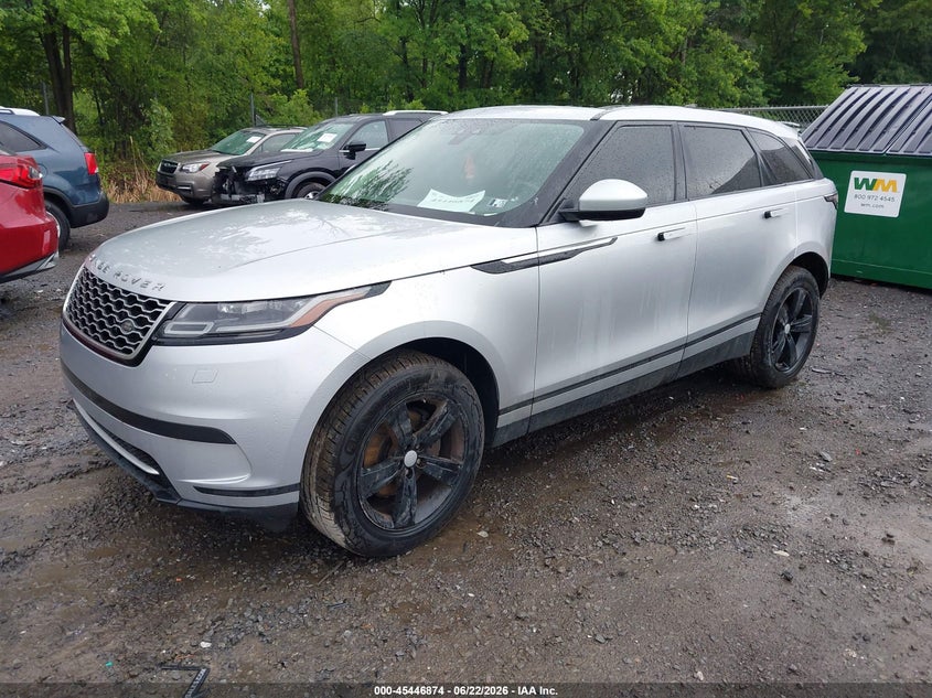 2018 LAND ROVER RANGE ROVER VELAR auction photo 2