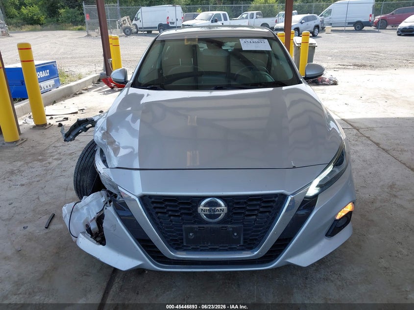 AtlanticExpress - Nissan Altima