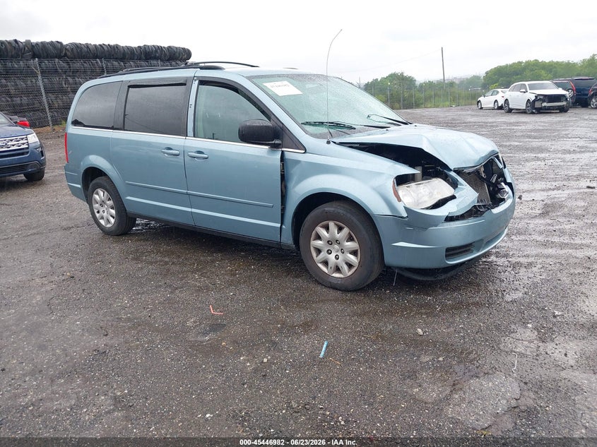 2010 Chrysler Town & Country