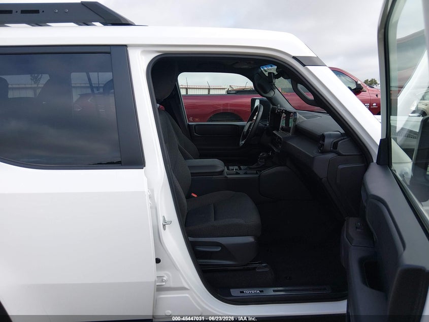 2025 TOYOTA LAND CRUISER auction photo 5