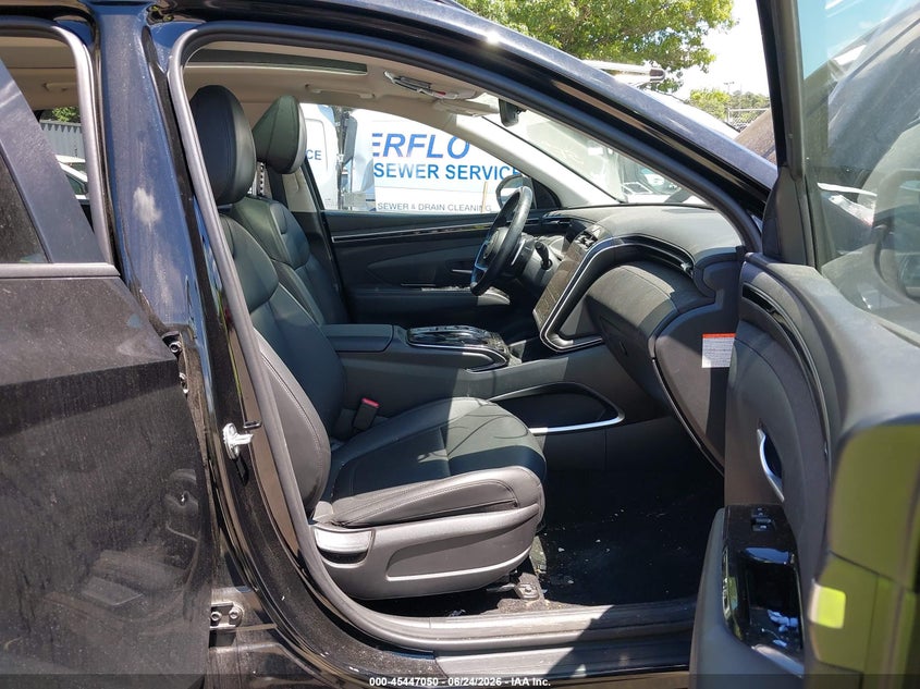2024 HYUNDAI TUCSON HYBRID auction photo 5