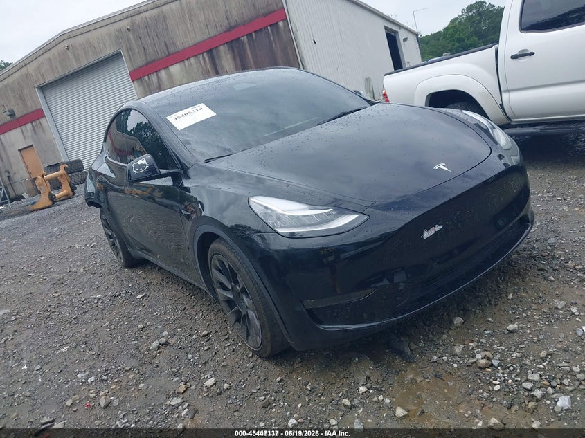Vin: 5yjygdee4mf248088, lot: 45945246, tesla model y long range dual motor all-wheel drive 2021 img_1