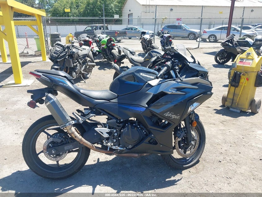 2025 Kawasaki Ex500 VIN: ML5EXGG10SDA72074 Lot: 45447225
