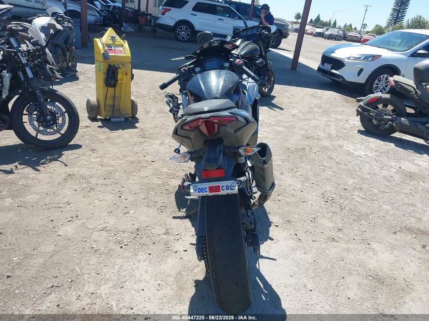 2025 Kawasaki Ex500 VIN: ML5EXGG10SDA72074 Lot: 45447225