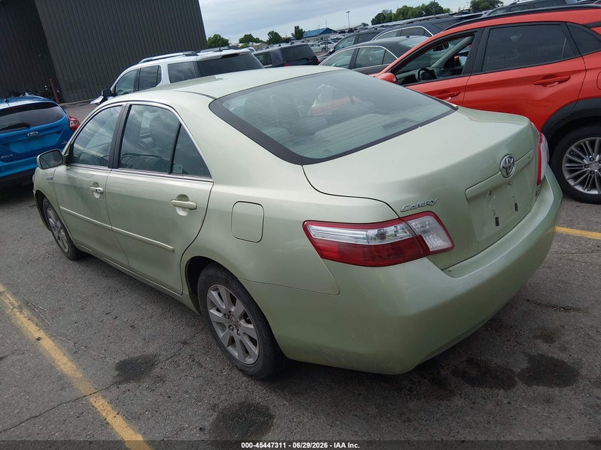 AtlanticExpress - Toyota Camry Hybrid