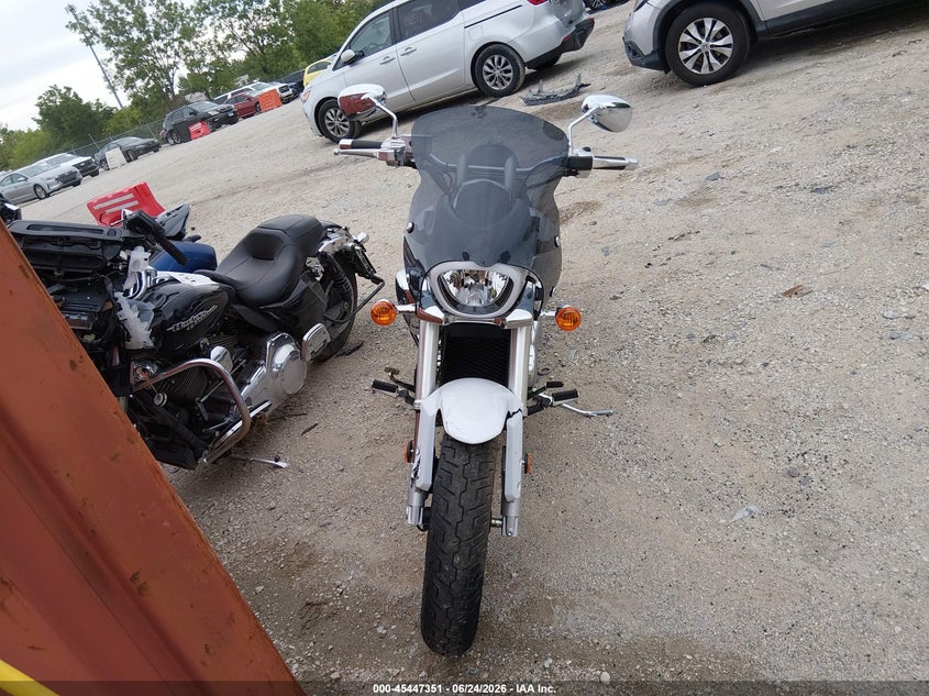 2015 SUZUKI VZ800 auction photo 5