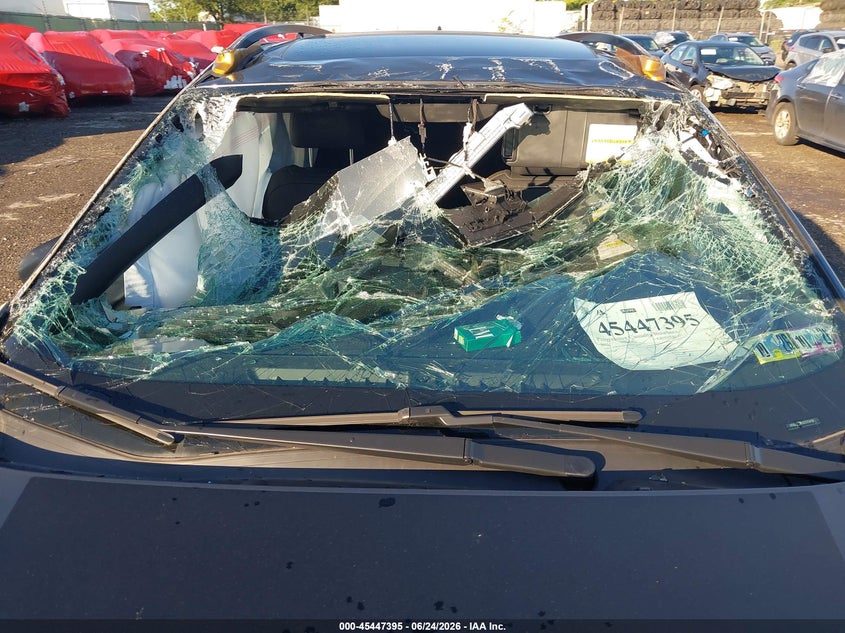 2025 SUBARU CROSSTREK auction photo 6
