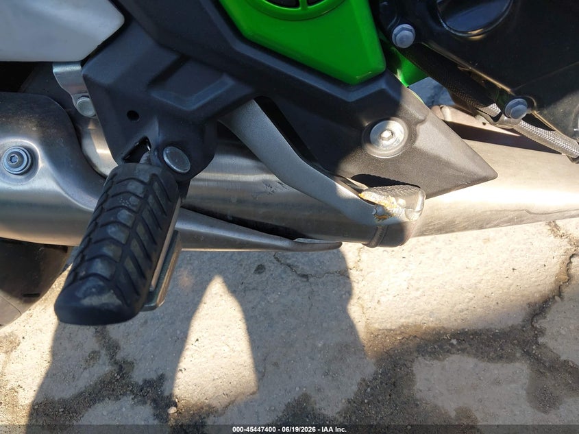 2025 Kawasaki Er650 N VIN: ML5EREN12SDAF8206 Lot: 45447400