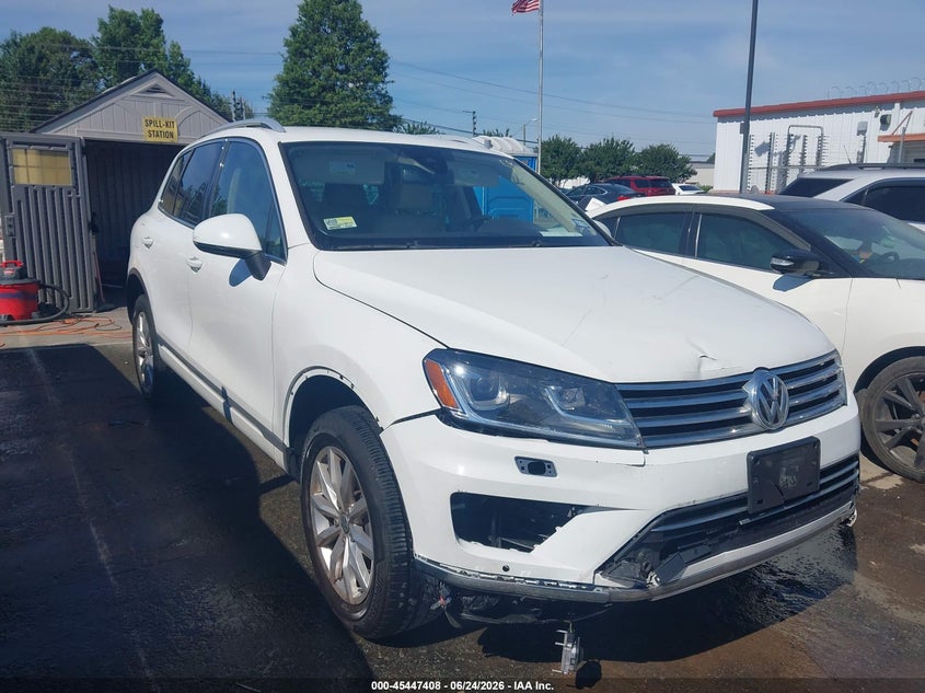 Vin: wvgef9bp3gd012693, lot: 45945516, volkswagen touareg vr6 sport 2016 img_1