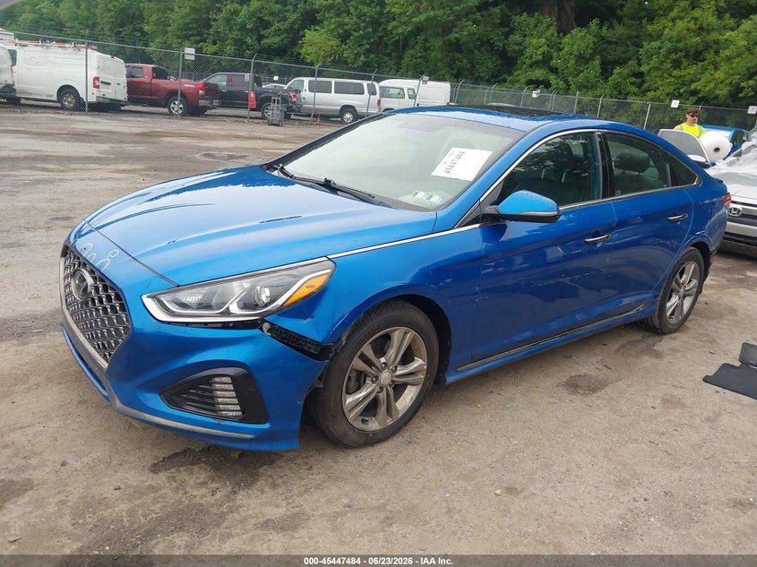 2018 HYUNDAI SONATA auction photo 2
