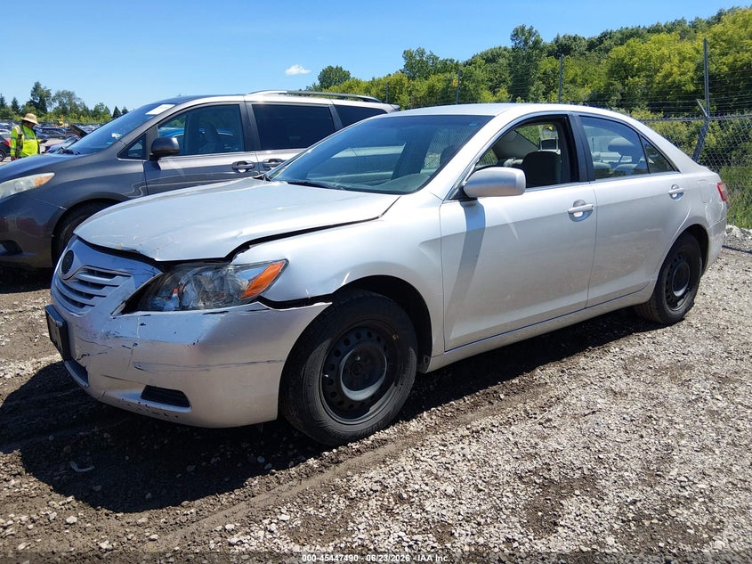2009 TOYOTA CAMRY auction photo 2