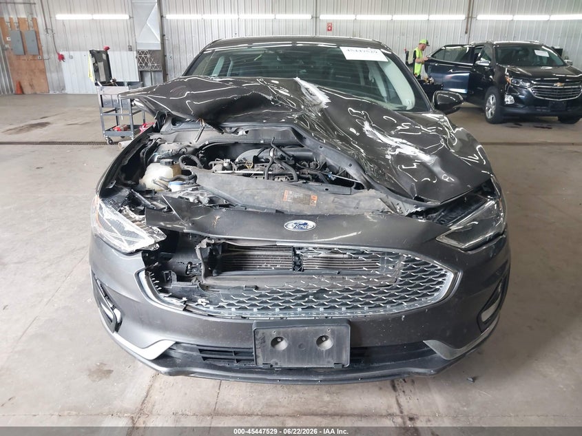2020 FORD FUSION auction photo 6