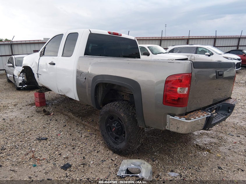 Vin: 1gt21zcg8cz296436, lot: 45945694, gmc sierra 2500hd work truck 20123
