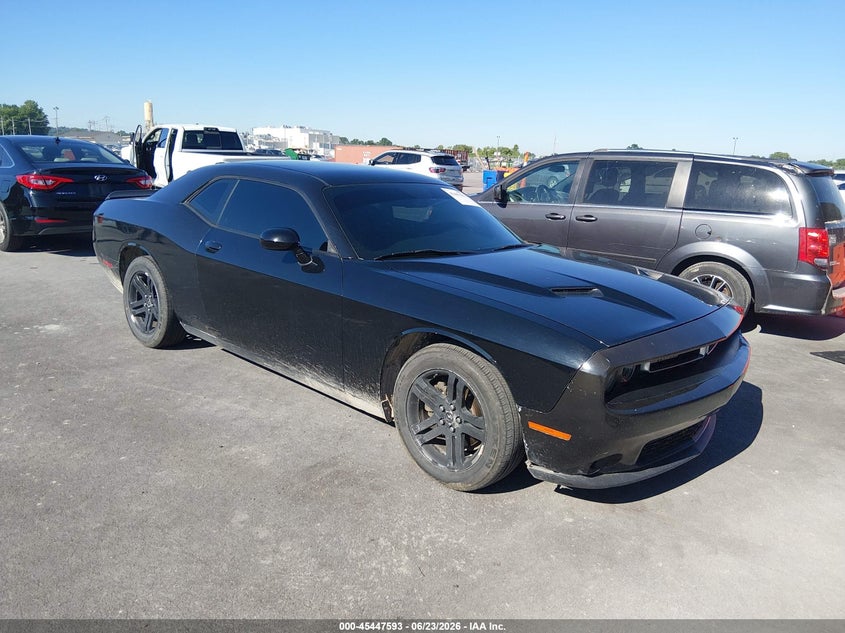 Vin: 2c3cdzagxgh217499, lot: 45945702, dodge challenger sxt 2016 img_1