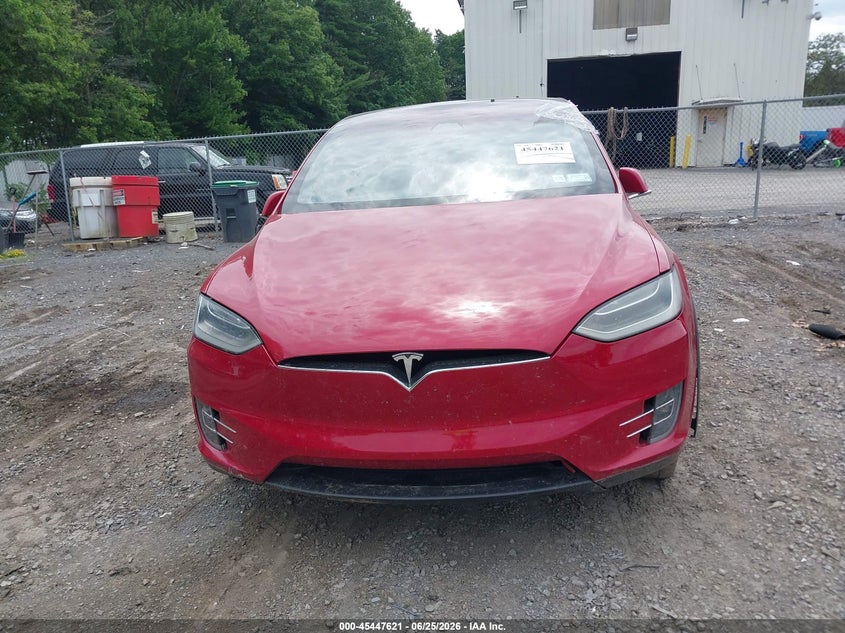2018 Tesla Model X 100D/75D/P100D VIN: 5YJXCAE27JF091566 Lot: 45447621