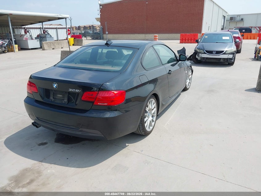 Vin: wbake3c5xce769628, lot: 45945898, bmw 328i 20124